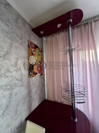 
  Продается 3-комн. квартира, 63 м², Молодежный пр-кт, д. 8
. Фото 2.