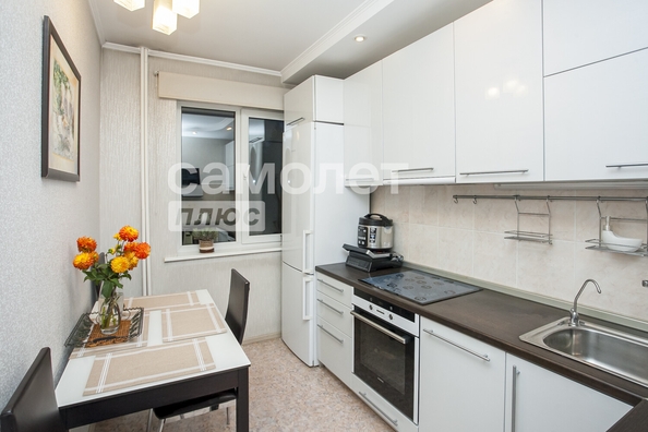 
  Продается 4-комн. квартира, 74.1 м², Ленина пр-кт, д. 143
. Фото 18.