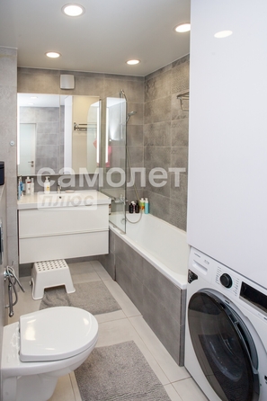 
  Продается 3-комн. квартира, 60.5 м², Молодежный пр-кт, д. 27
. Фото 8.