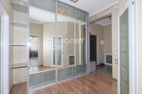 
  Продается 2-комн. квартира, 82.1 м², Соборная ул, д. 3
. Фото 2.