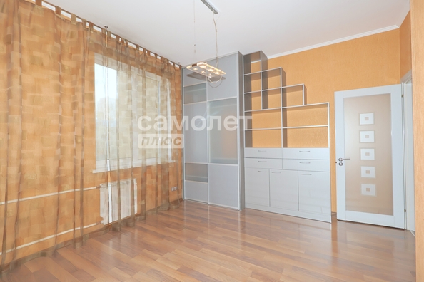 
  Продается 2-комн. квартира, 82.1 м², Соборная ул, д. 3
. Фото 16.