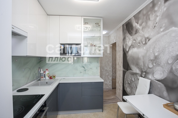 
  Продается 2-комн. квартира, 56.5 м², Строителей б-р, д. 1
. Фото 3.