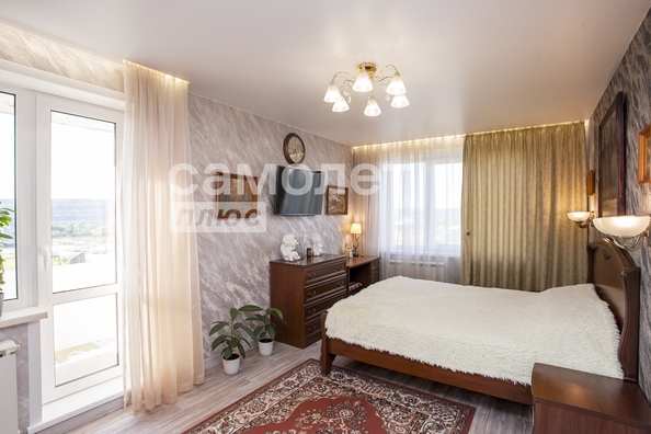 
  Продается 2-комн. квартира, 56.5 м², Строителей б-р, д. 1
. Фото 19.