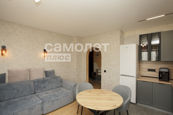 
  Продается 2-комн. квартира, 42.6 м², Шахтеров пр-кт, д. 72
. Фото 9.