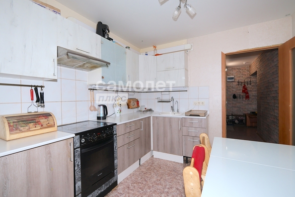 
  Продается 2-комн. квартира 54.3 м², в ЖК Томь, дом 19. Фото 7.