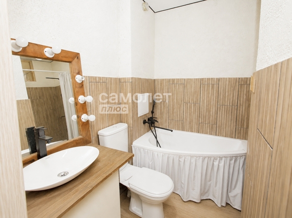 
  Продается 2-комн. квартира 45 м², в ЖК Парковый, дом 1. Фото 8.
