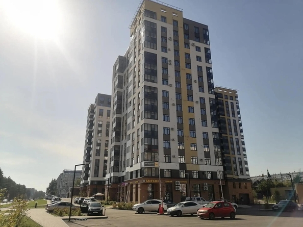 
  Продается 3-комн. квартира 58.3 м², в ЖК Чемпион-парк, дом 1. Фото 1.