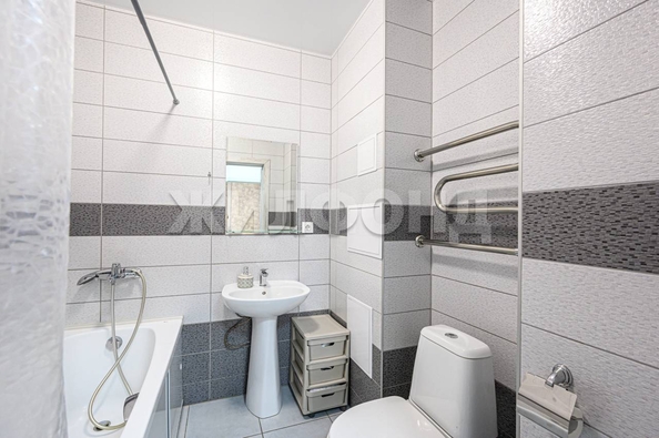 
   Продам 1-комнатную, 50.9 м², Кирова ул, 242

. Фото 6.