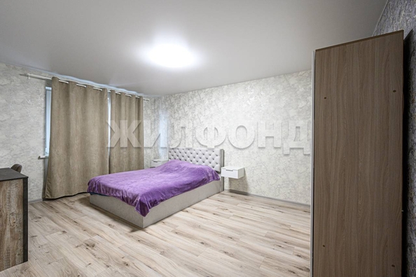 
   Продам 1-комнатную, 50.9 м², Кирова ул, 242

. Фото 9.