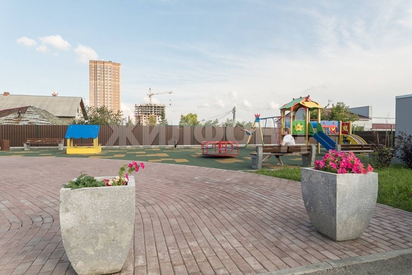 
   Продам 2-комнатную, 50.9 м², Кирова ул, 242

. Фото 23.