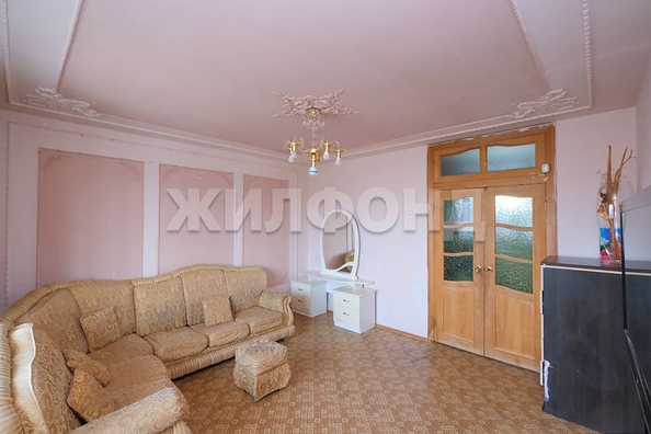 
  Продается 3-комн. квартира, 65.3 м², Есенина ул, д. 8/1
. Фото 5.