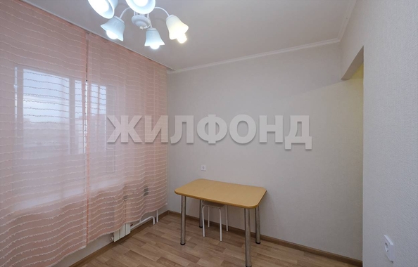 
   Продам 1-комнатную, 32.5 м², Тихвинская ул, 1

. Фото 3.