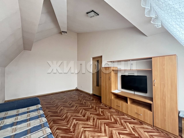 
   Продам 2-комнатную, 56.4 м², Сибирский мкр, 1

. Фото 3.