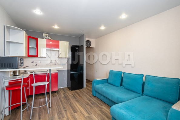 
   Продам 2-комнатную, 42.6 м², Твардовского ул, 22/6

. Фото 1.