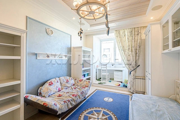 
   Продам 4-комнатную, 143 м², Романова ул, 25

. Фото 11.