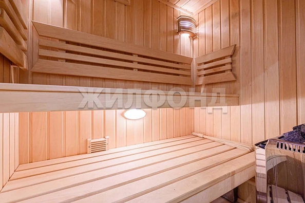 
   Продам 4-комнатную, 143 м², Романова ул, 25

. Фото 16.
