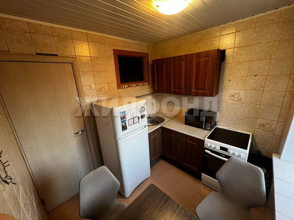 
   Продам 1-комнатную, 32.9 м², Ватутина ул, 18А

. Фото 7.