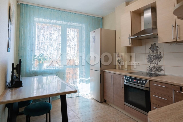 
   Продам 3-комнатную, 76.5 м², Народная ул, 77

. Фото 1.