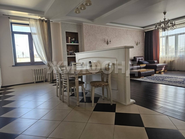 
  Продается 3-комн. квартира, 121.8 м², Крылова ул, д. 7/1
. Фото 3.