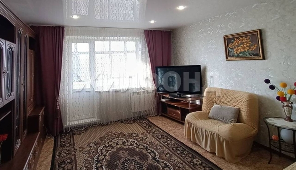 
   Продам 4-комнатную, 77.4 м², Троллейная ул, 152

. Фото 1.