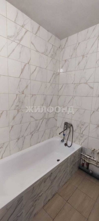 
   Продам 1-комнатную, 38.4 м², Героев Революции ул, 72

. Фото 6.
