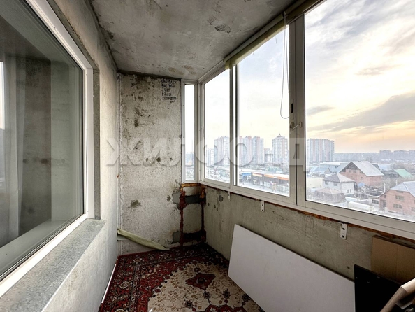 
   Продам 1-комнатную, 37.3 м², Петухова ул, 95/1

. Фото 12.