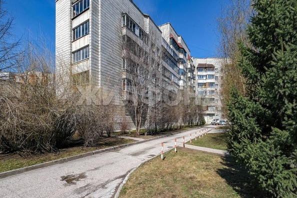 
   Продам 2-комнатную, 51.7 м², Краснообск, 218

. Фото 32.