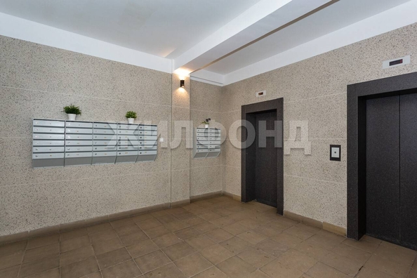 
   Продам 3-комнатную, 87.8 м², Героев Революции ул, 35

. Фото 14.