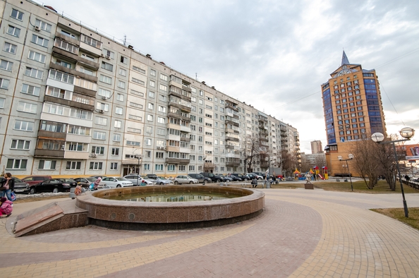 
   Продам 4-комнатную, 75.1 м², Селезнева ул, 33

. Фото 1.