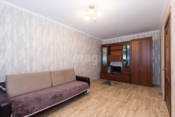 
   Продам 2-комнатную, 44.2 м², Зорге ул, 233

. Фото 2.