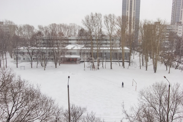 
   Продам 2-комнатную, 44.2 м², Зорге ул, 233

. Фото 16.