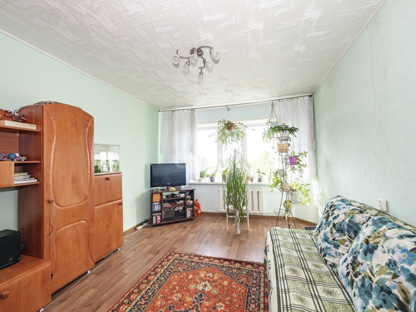 
   Продам 3-комнатную, 65.6 м², Объединения ул, 35/1

. Фото 3.