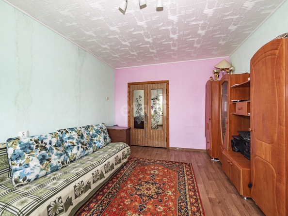 
   Продам 3-комнатную, 65.6 м², Объединения ул, 35/1

. Фото 4.