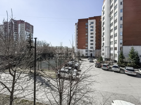 
   Продам 4-комнатную, 132 м², Обская ул, 50/1

. Фото 32.