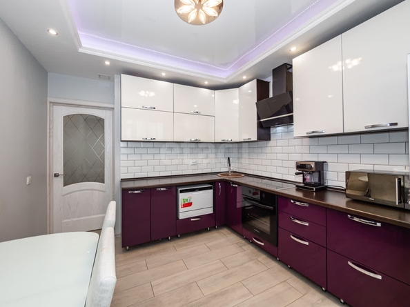 
  Продается 3-комн. квартира, 75.2 м², Танковая ул, д. 32
. Фото 5.