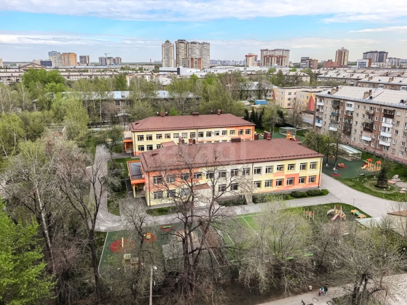 
  Продается 3-комн. квартира, 75.2 м², Танковая ул, д. 32
. Фото 9.
