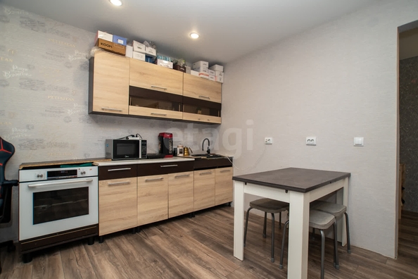 
   Продам 2-комнатную, 35.6 м², Венская ул, 15

. Фото 9.