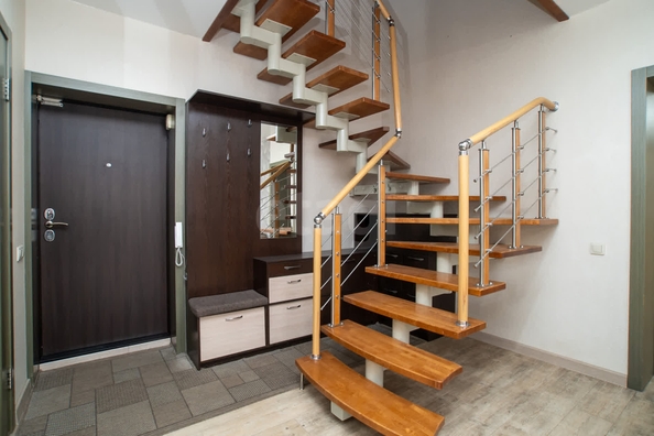 
   Продам 4-комнатную, 144.9 м², Вертковская ул, 42

. Фото 22.