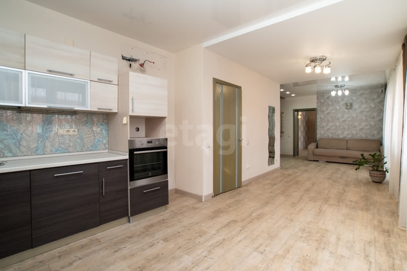 
   Продам 4-комнатную, 144.9 м², Вертковская ул, 42

. Фото 28.