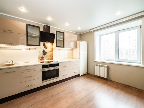 
   Продам 1-комнатную, 35.2 м², Стрижи мкр, 5

. Фото 1.