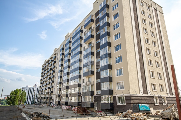 
   Продам студию, 34 м², В. Высоцкого ул, 140/2

. Фото 2.