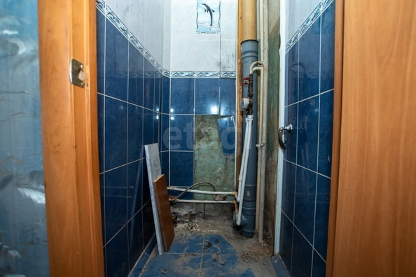 
   Продам 4-комнатную, 75.3 м², Оловозаводская ул, 1/3

. Фото 17.