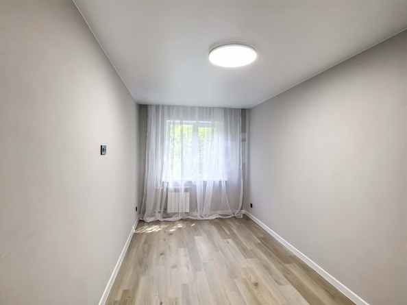 
  Продается 2-комн. квартира, 44 м², Адриена Лежена ул, д. 30/1
. Фото 16.