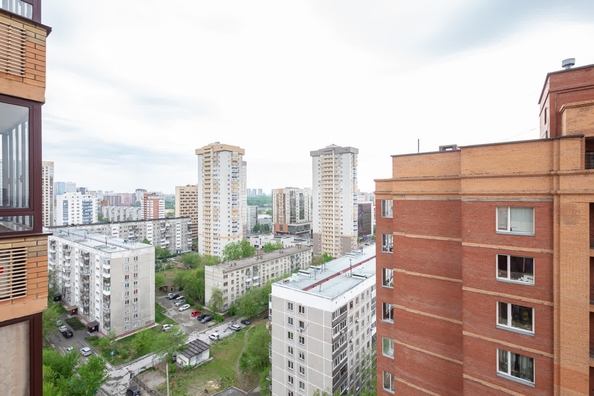 
   Продам 1-комнатную, 39 м², Державина ул, 47

. Фото 30.