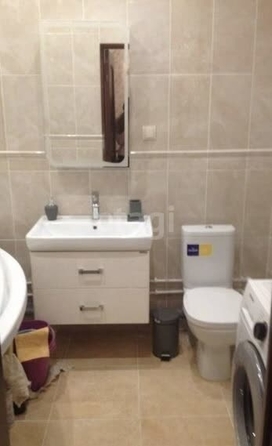 
   Продам 1-комнатную, 43.7 м², 2-я Обская ул, 154

. Фото 8.