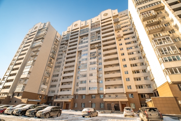 
   Продам 2-комнатную, 67.9 м², Сибревкома ул, 7/1

. Фото 15.