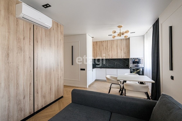 
   Продам 2-комнатную, 60 м², Ипподромская ул, 8

. Фото 2.