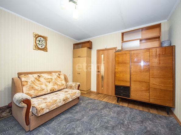 
   Продам 2-комнатную, 61.2 м², Адриена Лежена ул, 25

. Фото 9.