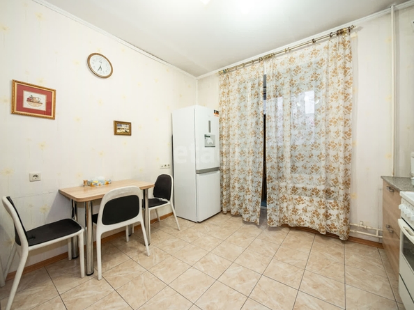 
   Продам 2-комнатную, 61.2 м², Адриена Лежена ул, 25

. Фото 18.