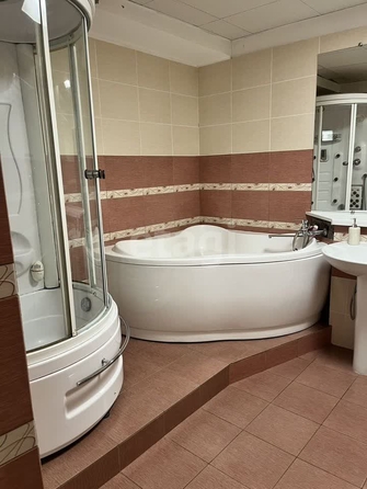 
   Продам 3-комнатную, 85.7 м², Ленинградская ул, 101/1

. Фото 10.